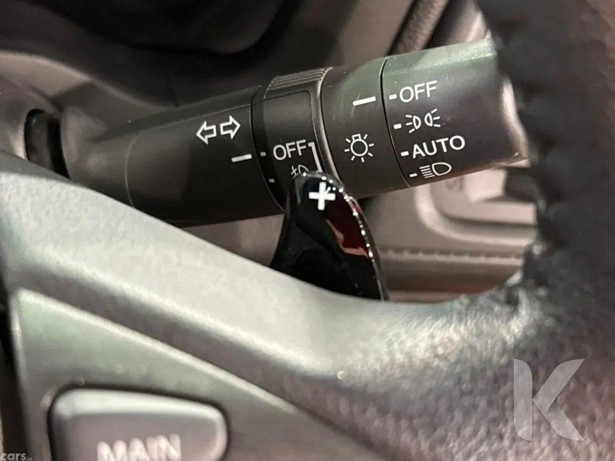 Honda Vezel SUV, Petrol Hybrid, 2020, Red