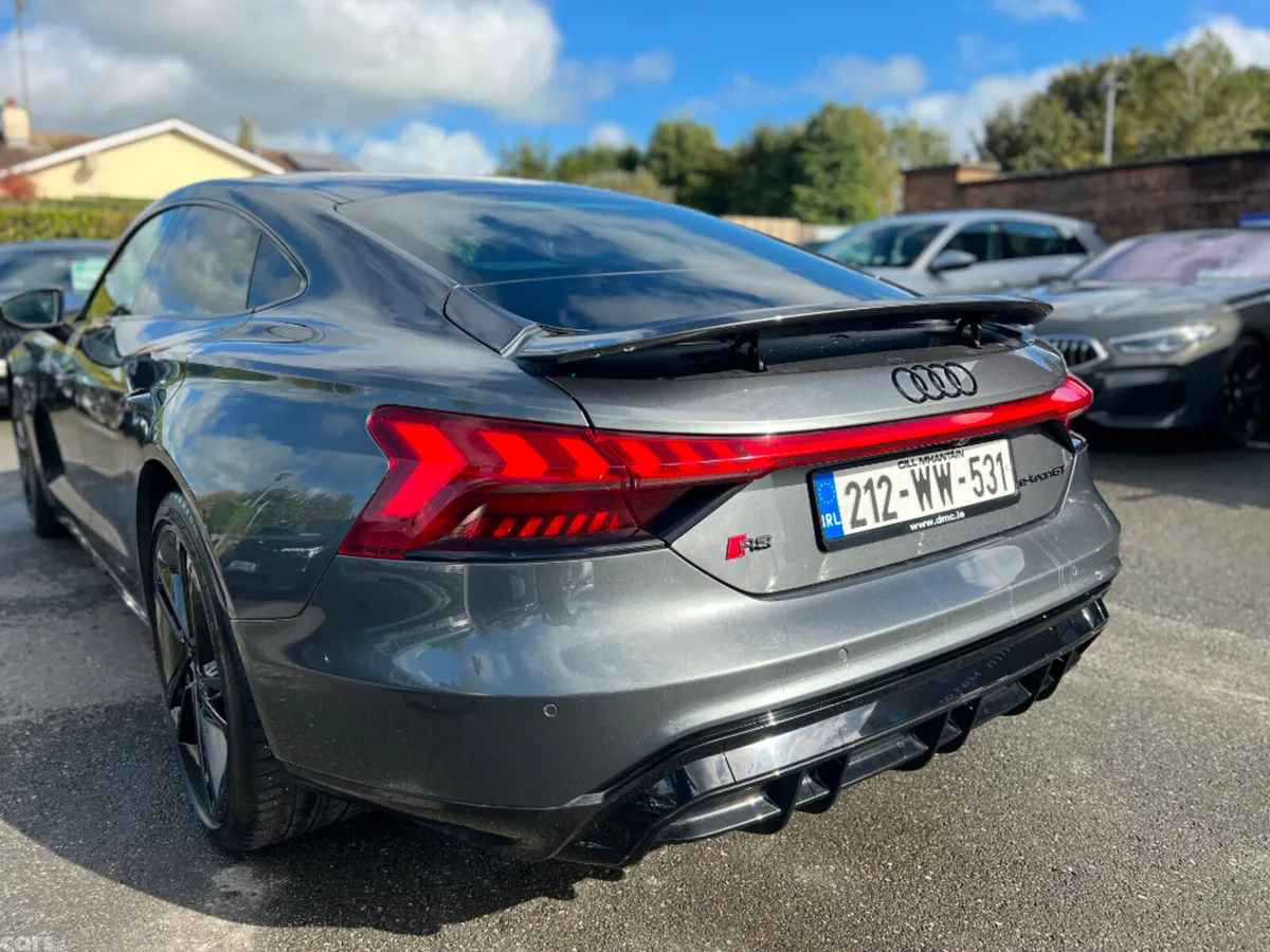 Audi e-tron GT Coupe, Electric, 2021, Grey