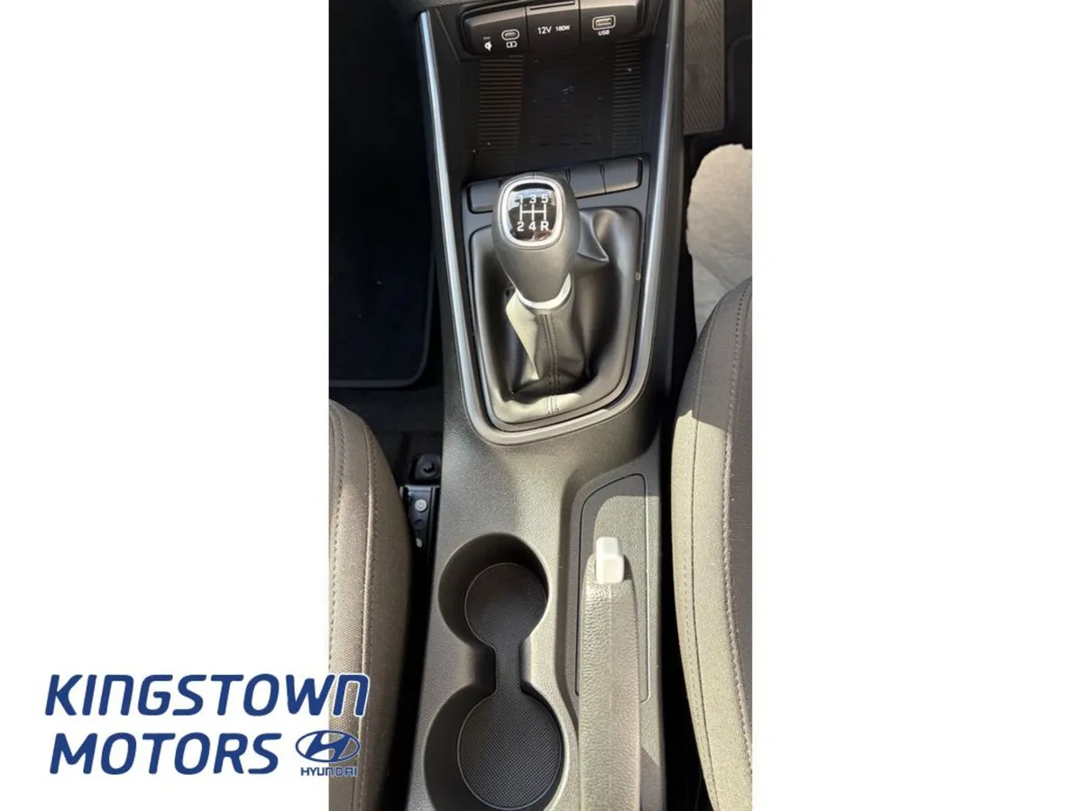 Hyundai i20 Hatchback, Petrol, 2024, Red