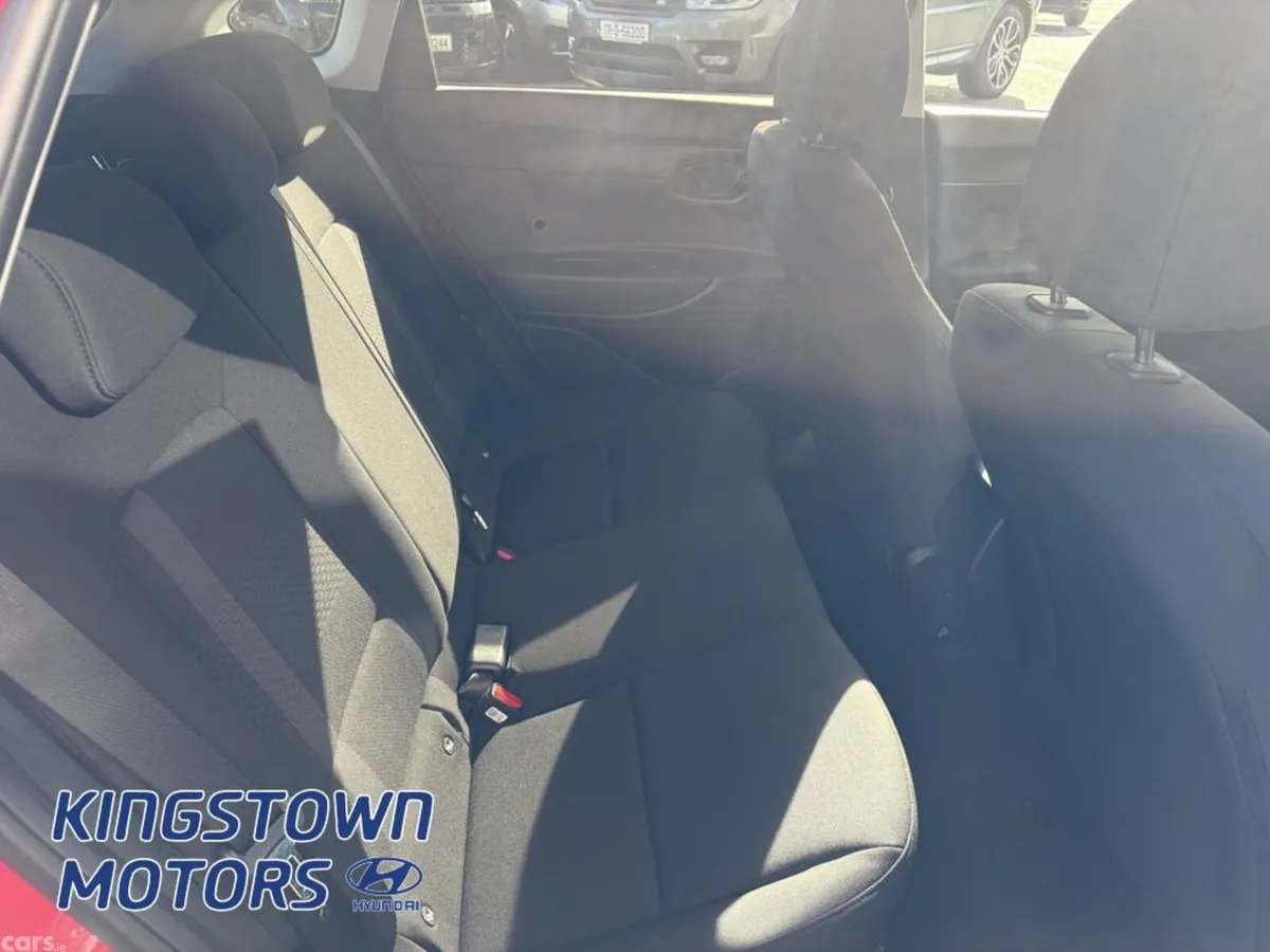 Hyundai i20 Hatchback, Petrol, 2024, Red