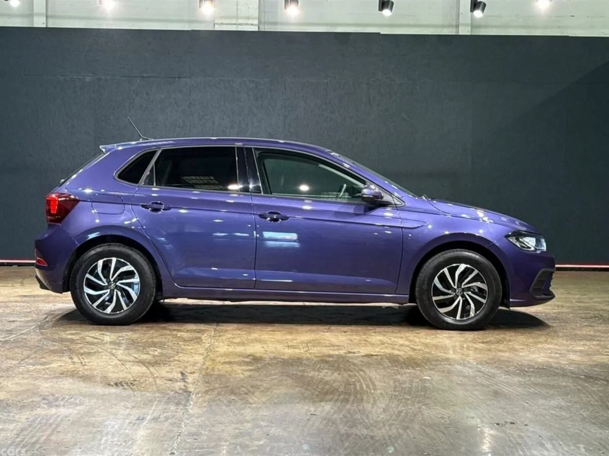 Volkswagen Polo Hatchback, Petrol, 2022, Blue