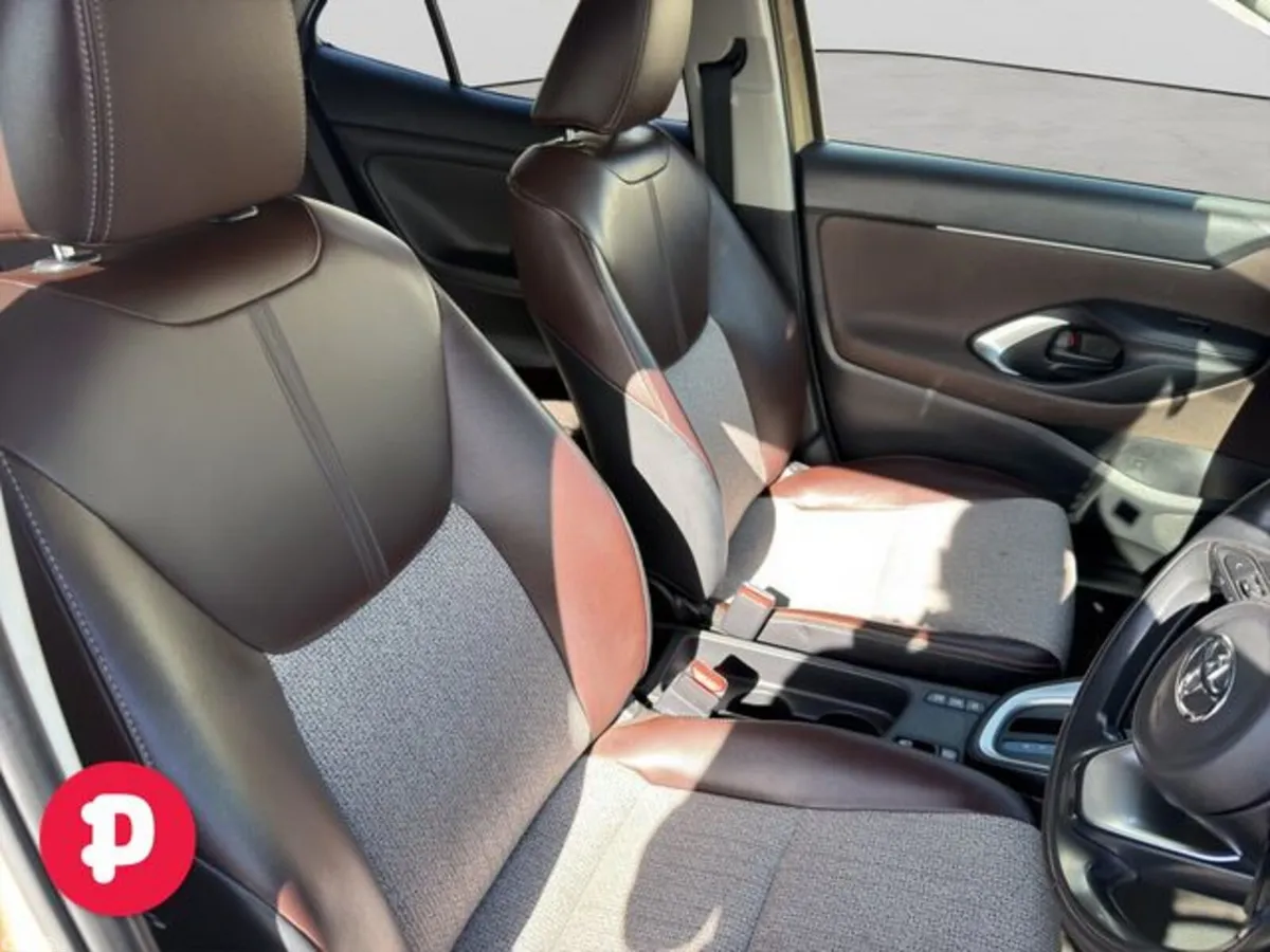 Toyota Yaris Cross MPV, Petrol Hybrid, 2021, Beige