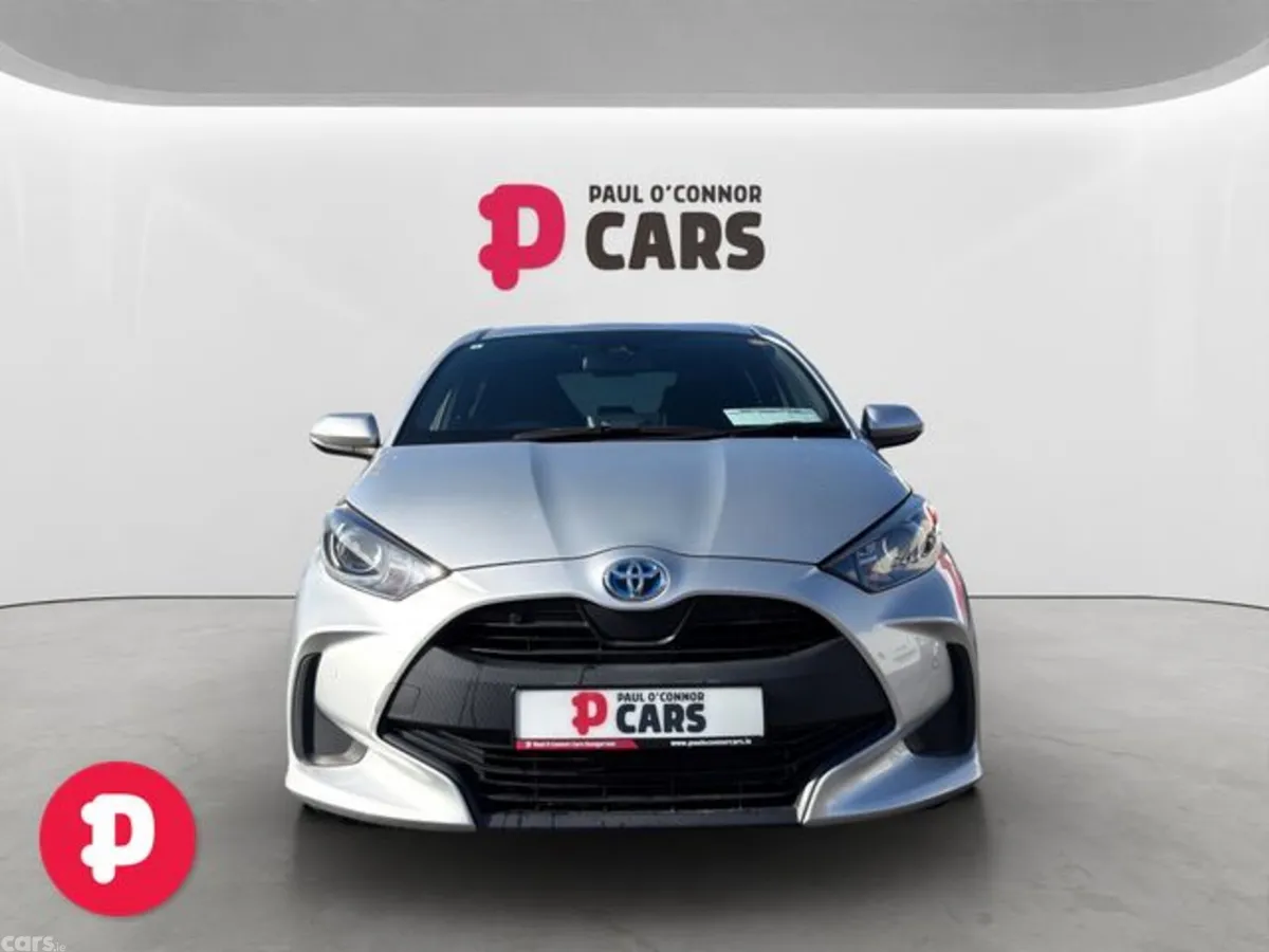 Toyota Yaris Hatchback, Petrol Hybrid, 2022, Silver