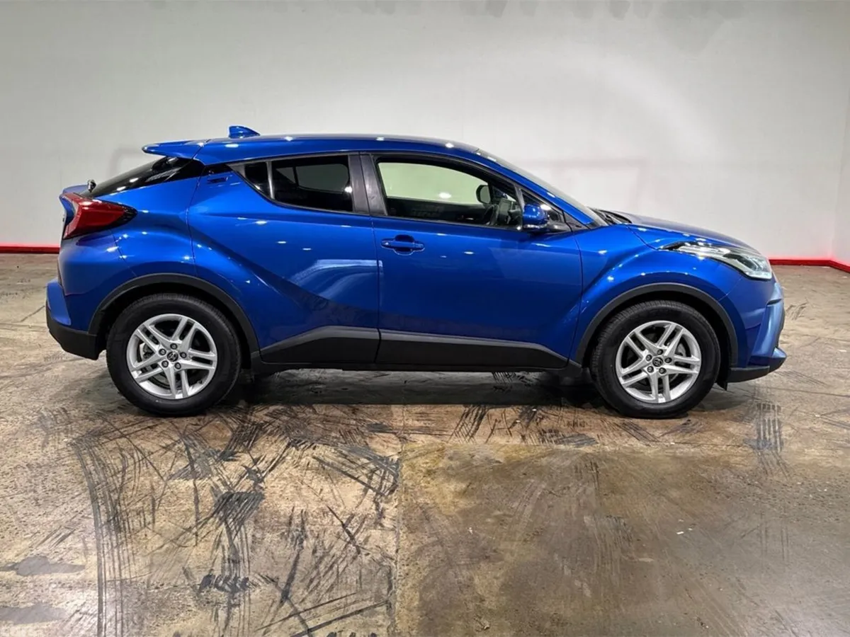 Toyota C-HR SUV, Petrol Hybrid, 2021, Blue