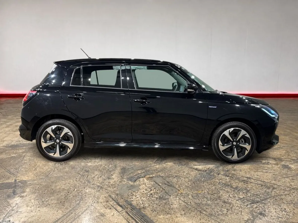 Suzuki Swift Hatchback, Petrol Hybrid, 2024, Black