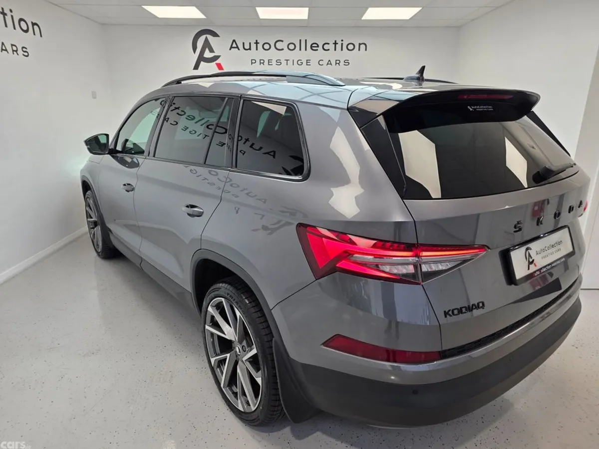 Skoda Kodiaq MPV, Diesel, 2023, Grey