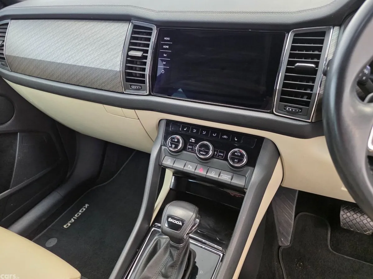 Skoda Kodiaq MPV, Diesel, 2023, Grey