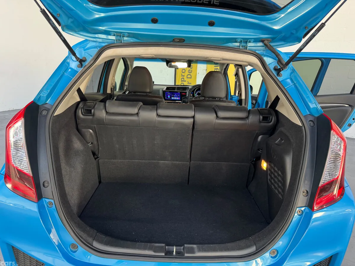 Honda Fit Hatchback, Petrol Hybrid, 2016, Blue