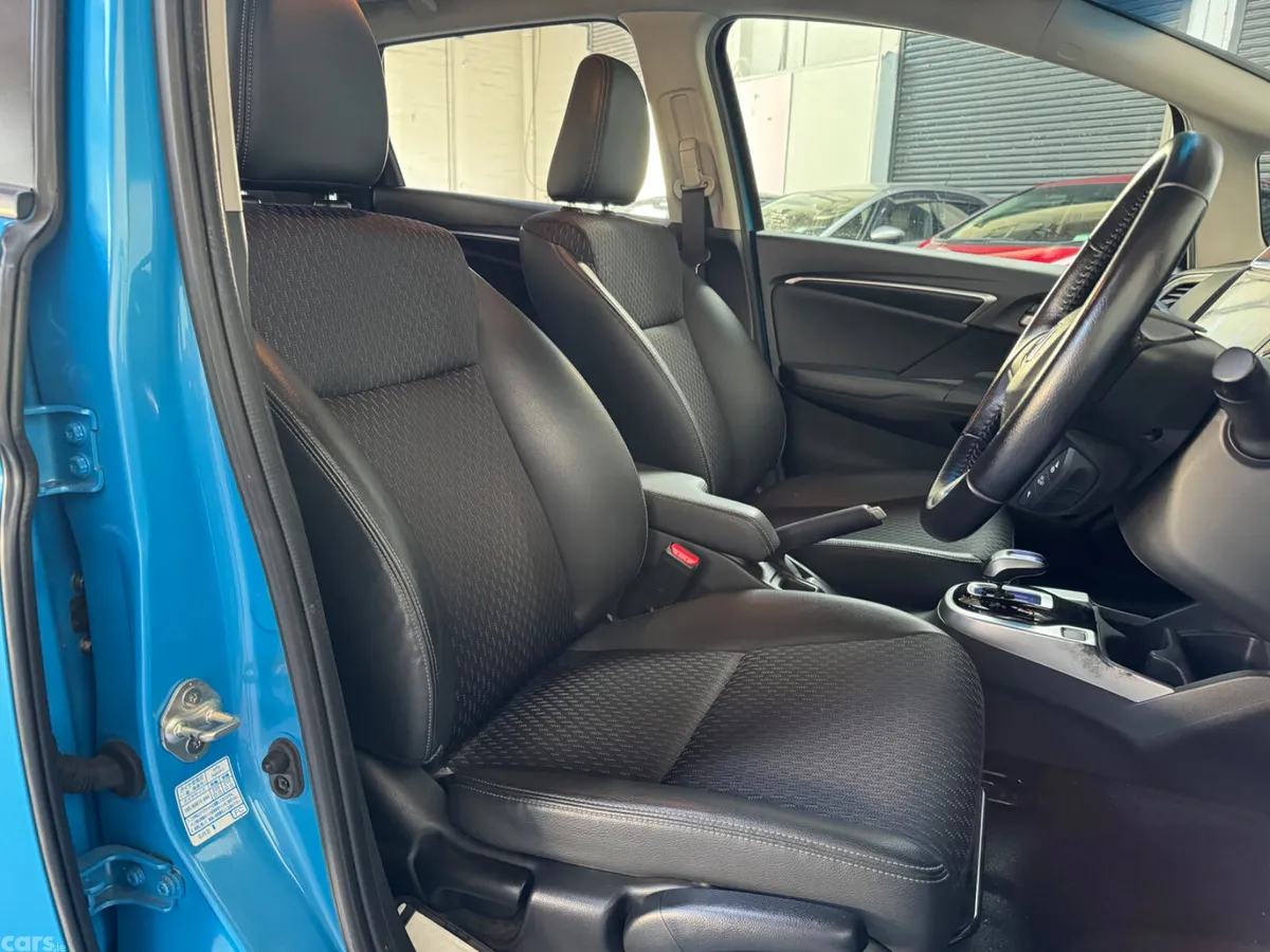 Honda Fit Hatchback, Petrol Hybrid, 2016, Blue