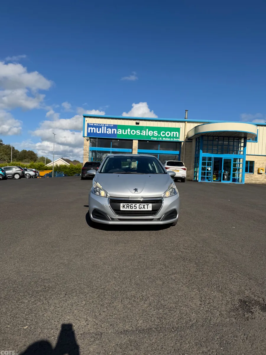 Peugeot 208 Hatchback, Diesel, 2015, Silver