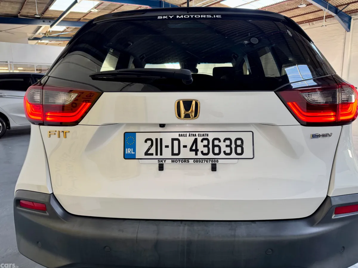 Honda Fit Hatchback, Petrol Hybrid, 2021, Grey