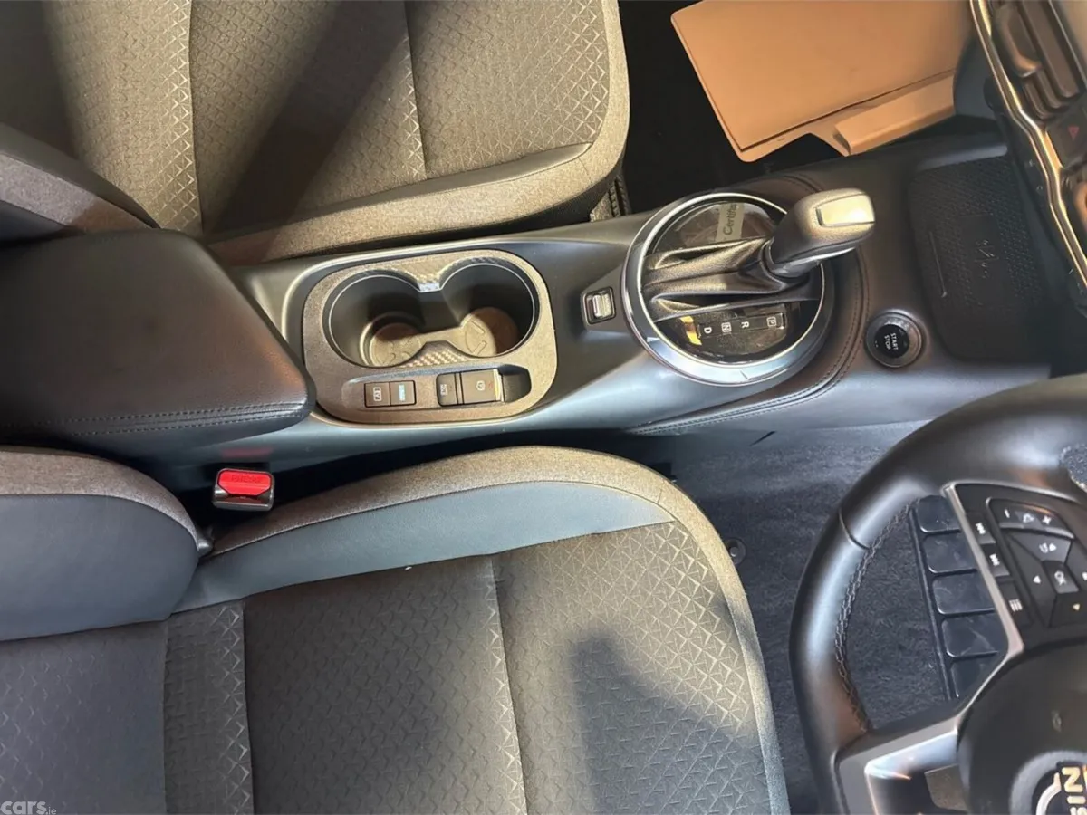Nissan Juke SUV, Petrol Hybrid, 2026, Blue
