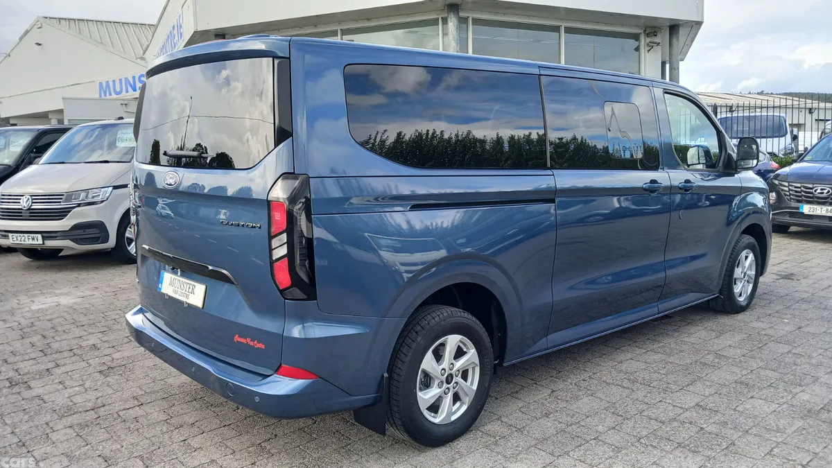 Ford Transit Custom MPV, Petrol Hybrid, 2025, Blue