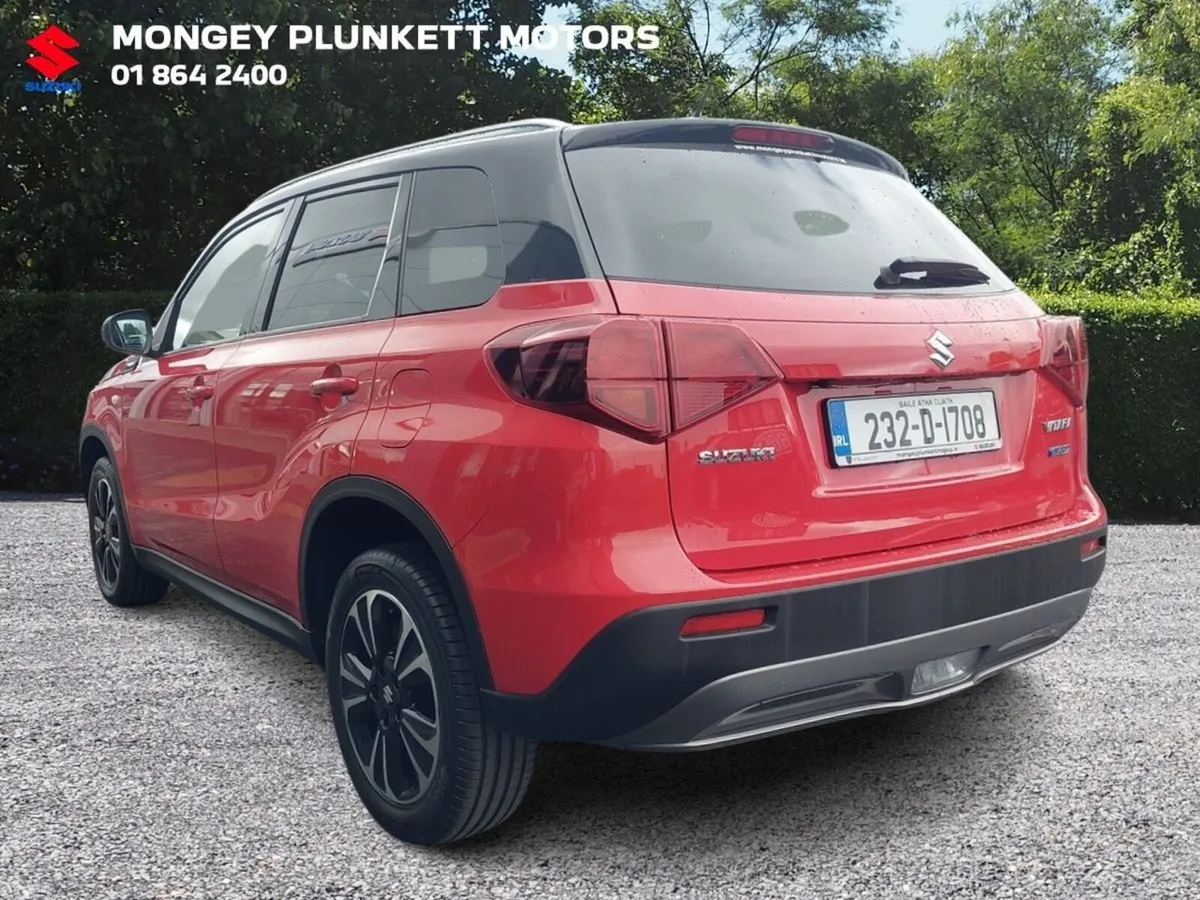 Suzuki Vitara SUV, Petrol, 2023, Red