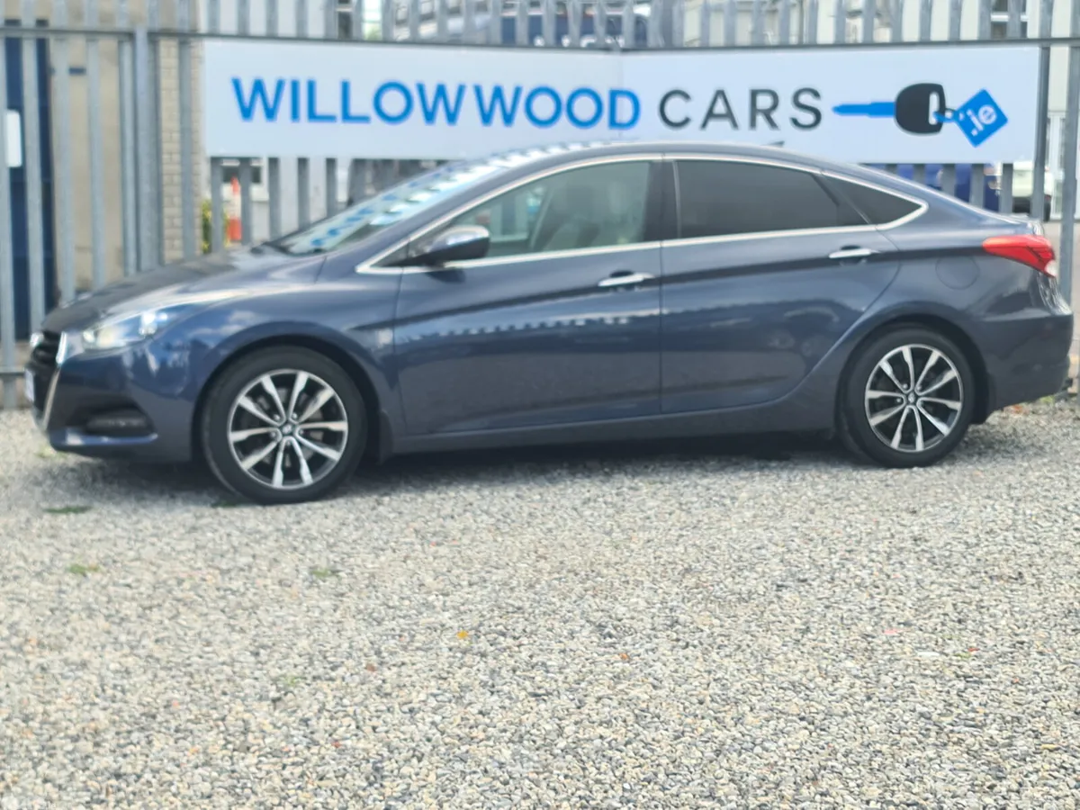 Hyundai i40 Saloon, Diesel, 2018, Blue