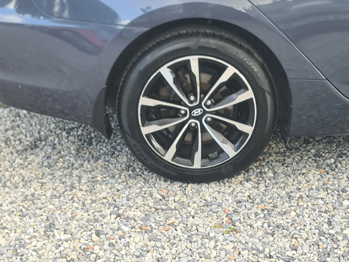 Hyundai i40 Saloon, Diesel, 2018, Blue