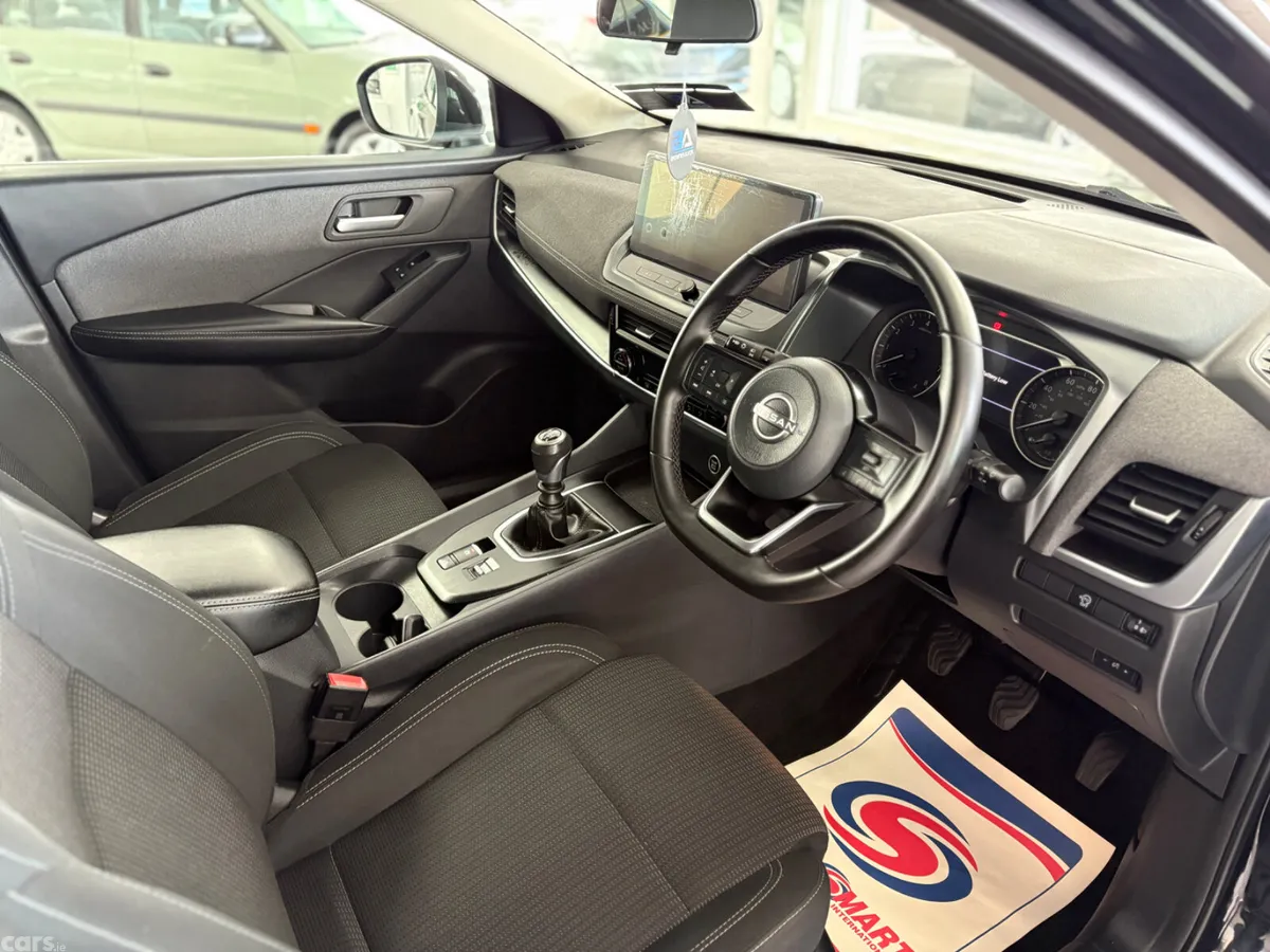 Nissan Qashqai SUV, Petrol Hybrid, 2025, Black