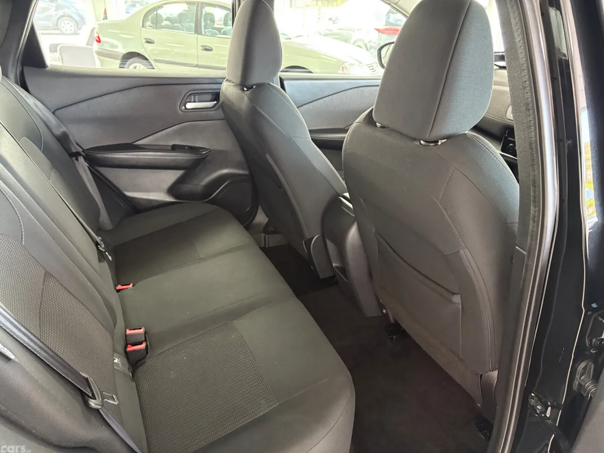 Nissan Qashqai SUV, Petrol Hybrid, 2025, Black