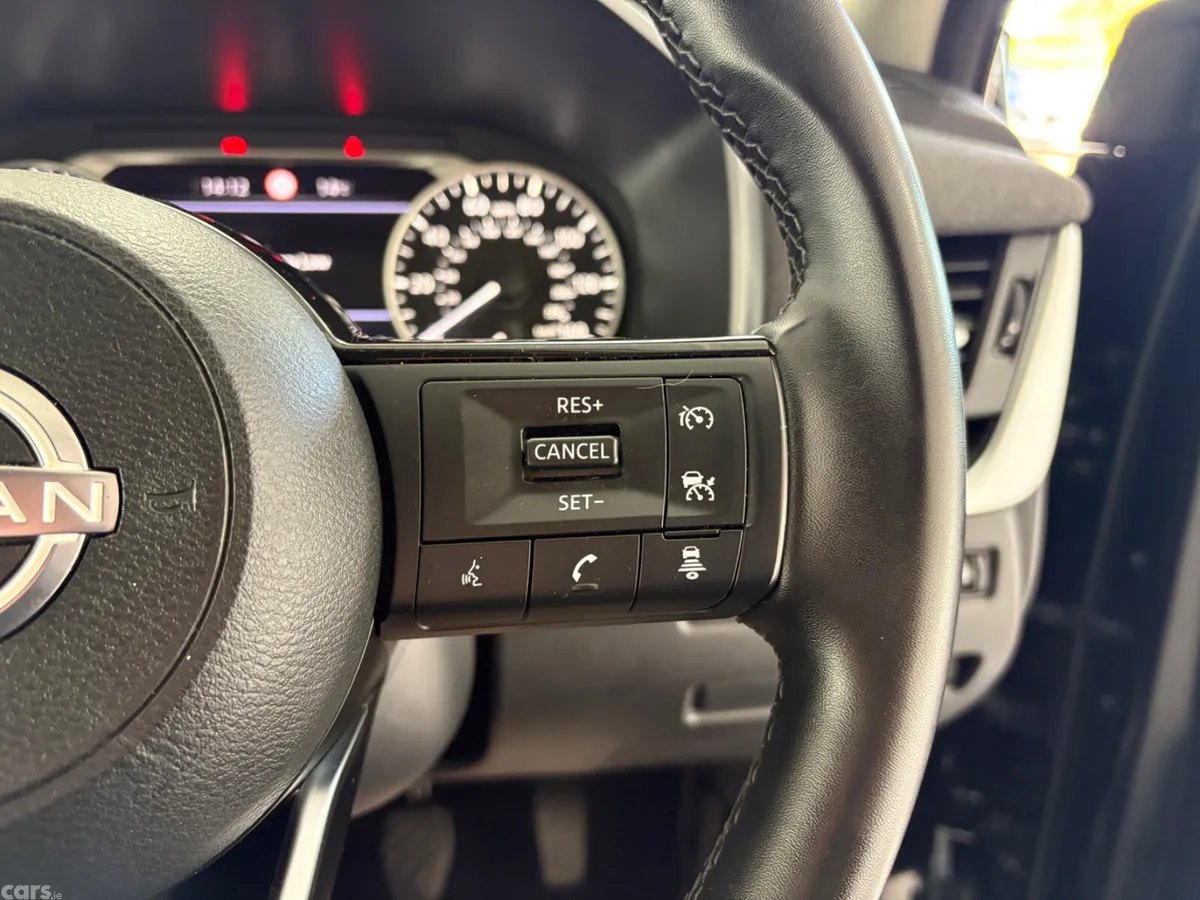 Nissan Qashqai SUV, Petrol Hybrid, 2025, Black