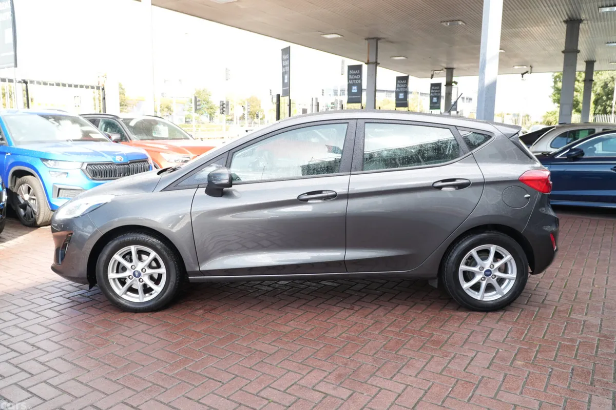 Ford Fiesta Hatchback, Petrol, 2018, Grey