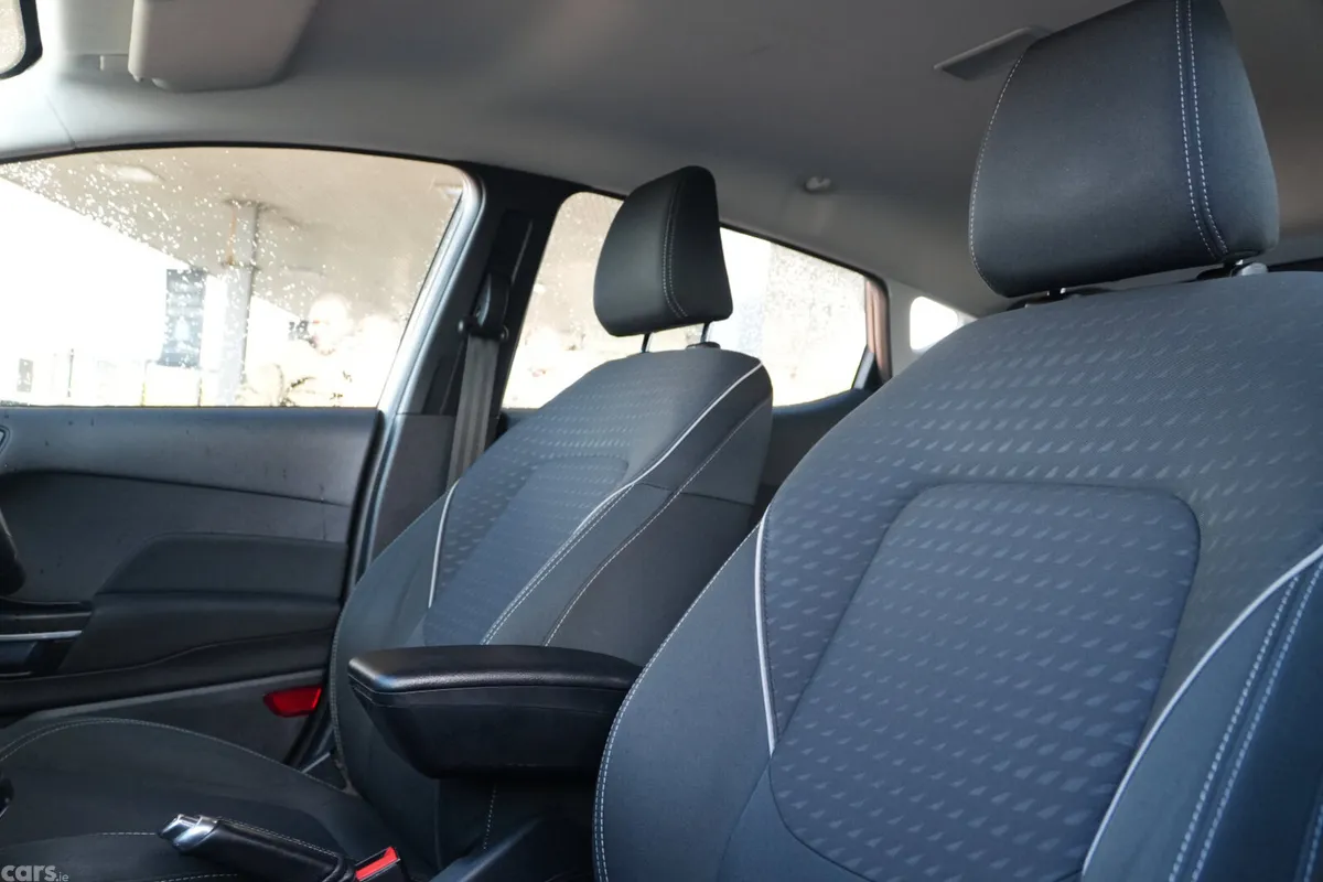 Ford Fiesta Hatchback, Petrol, 2018, Grey