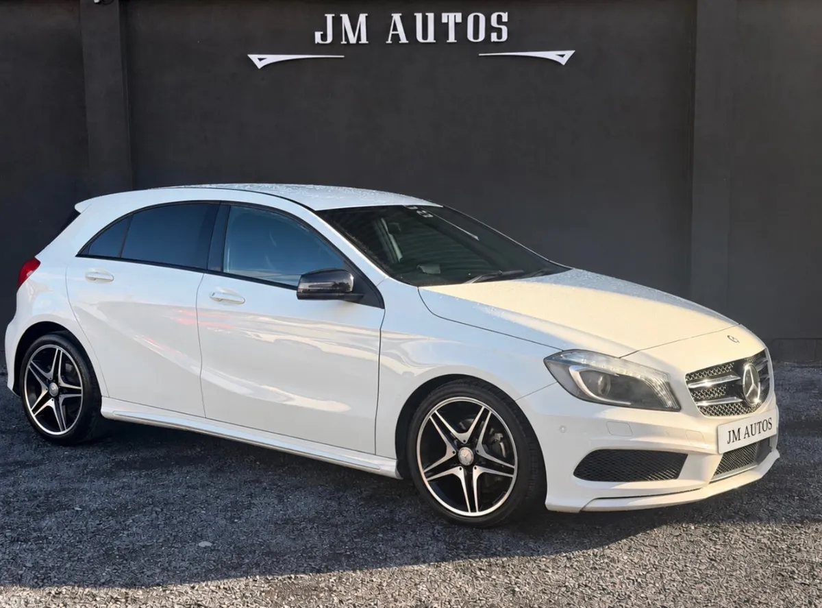 Mercedes-Benz A-Class Hatchback, Petrol, 2014, White