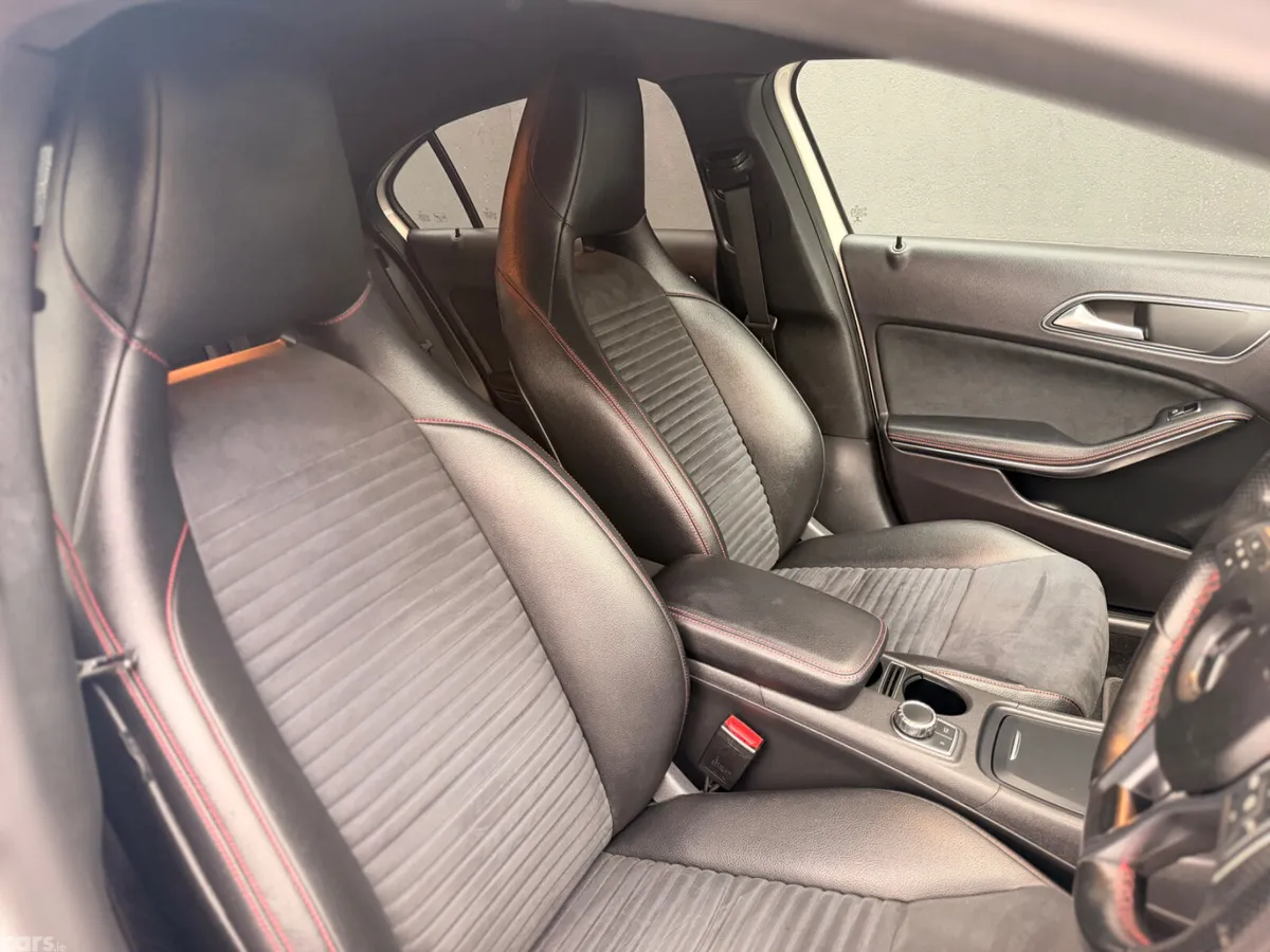 Mercedes-Benz A-Class Hatchback, Petrol, 2014, White