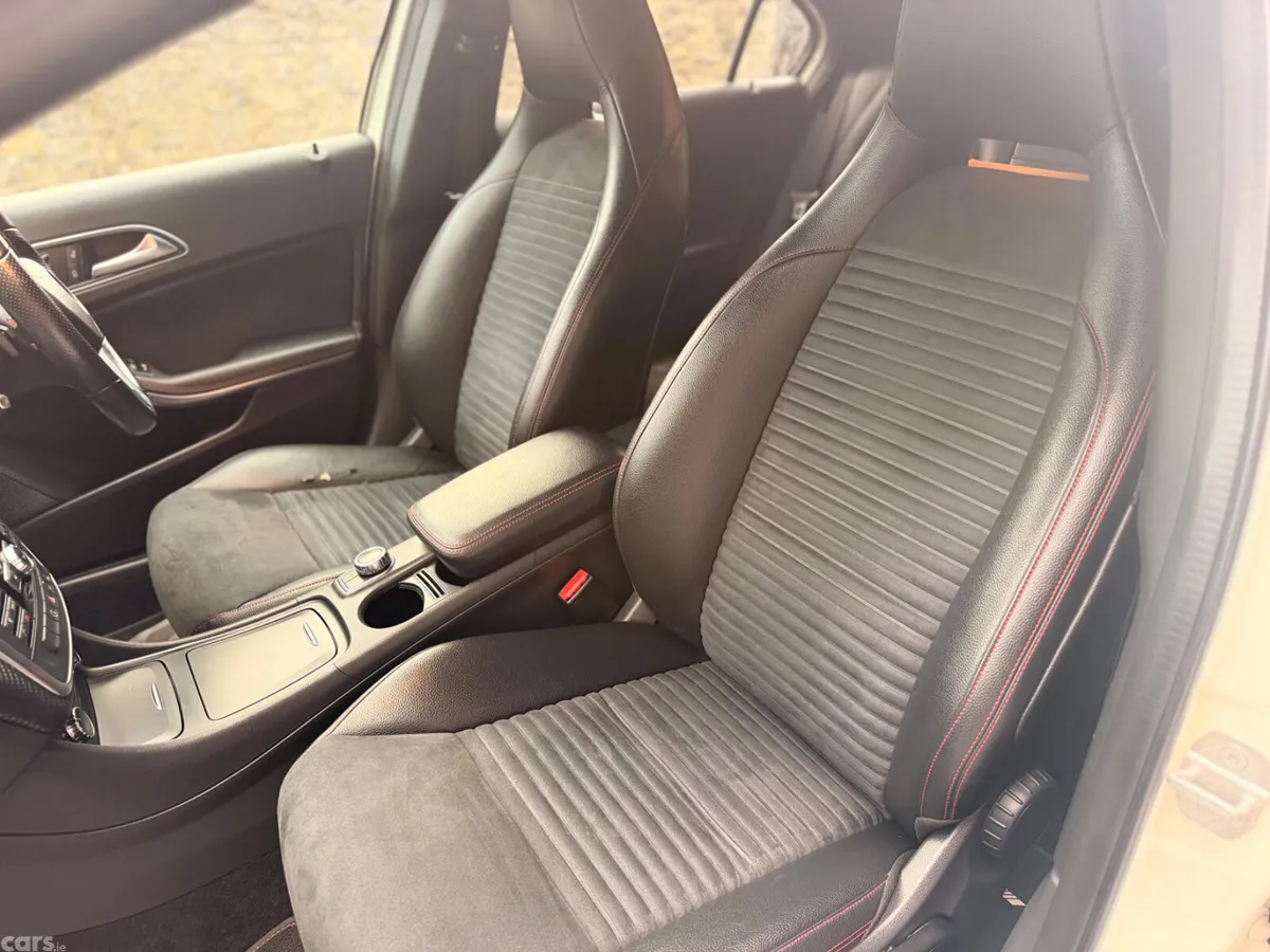 Mercedes-Benz A-Class Hatchback, Petrol, 2014, White