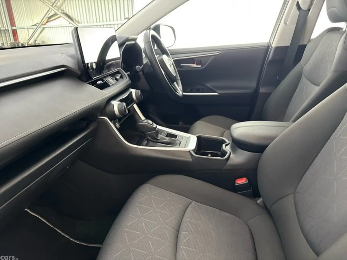 Toyota RAV4 SUV, Petrol Hybrid, 2024, Blue