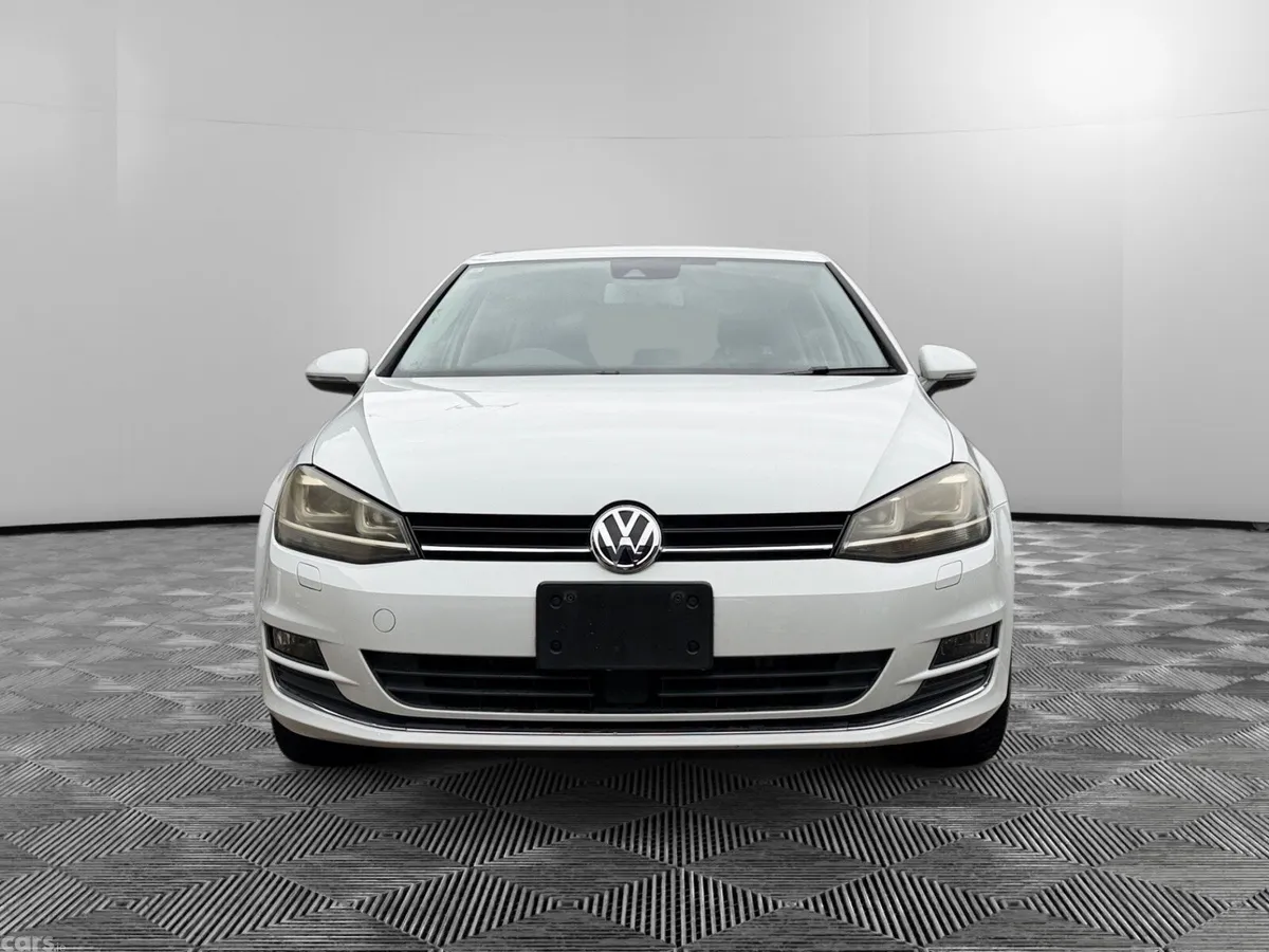 Volkswagen Golf Hatchback, Petrol, 2015, White