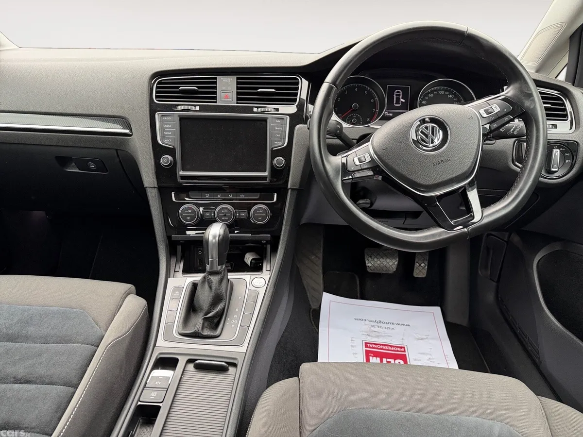 Volkswagen Golf Hatchback, Petrol, 2015, White