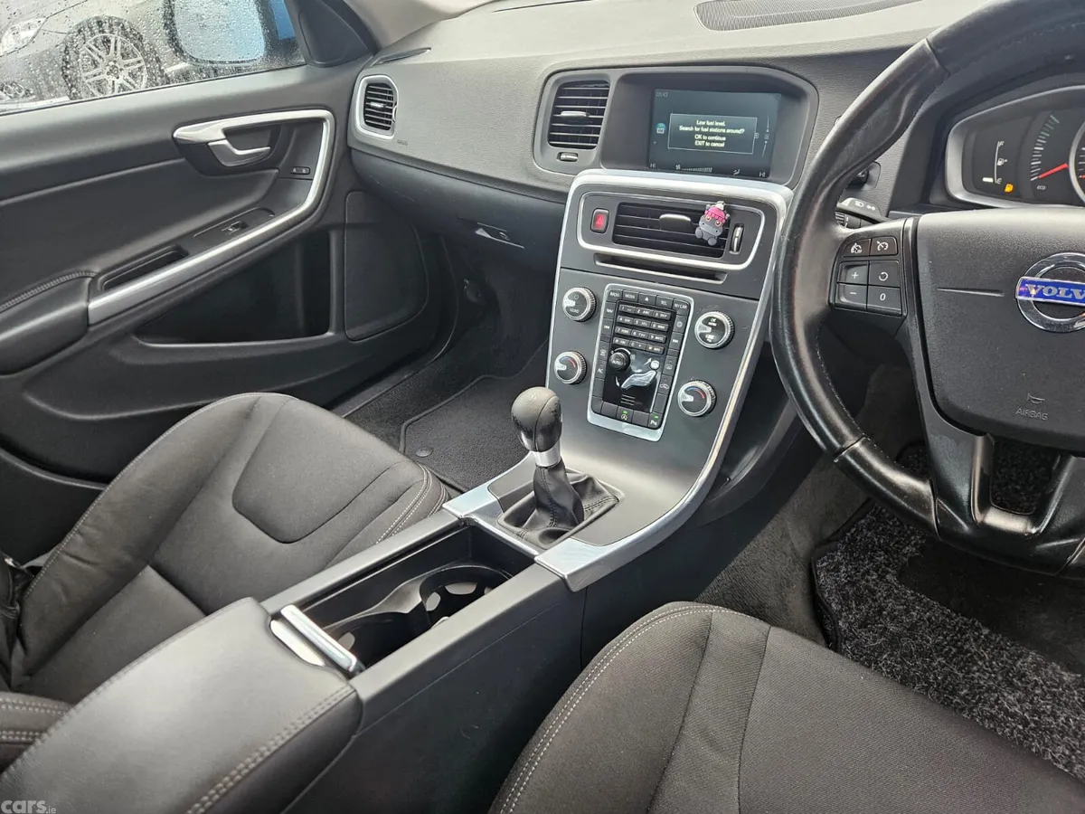 Volvo S60 Saloon, Diesel, 2015, Blue