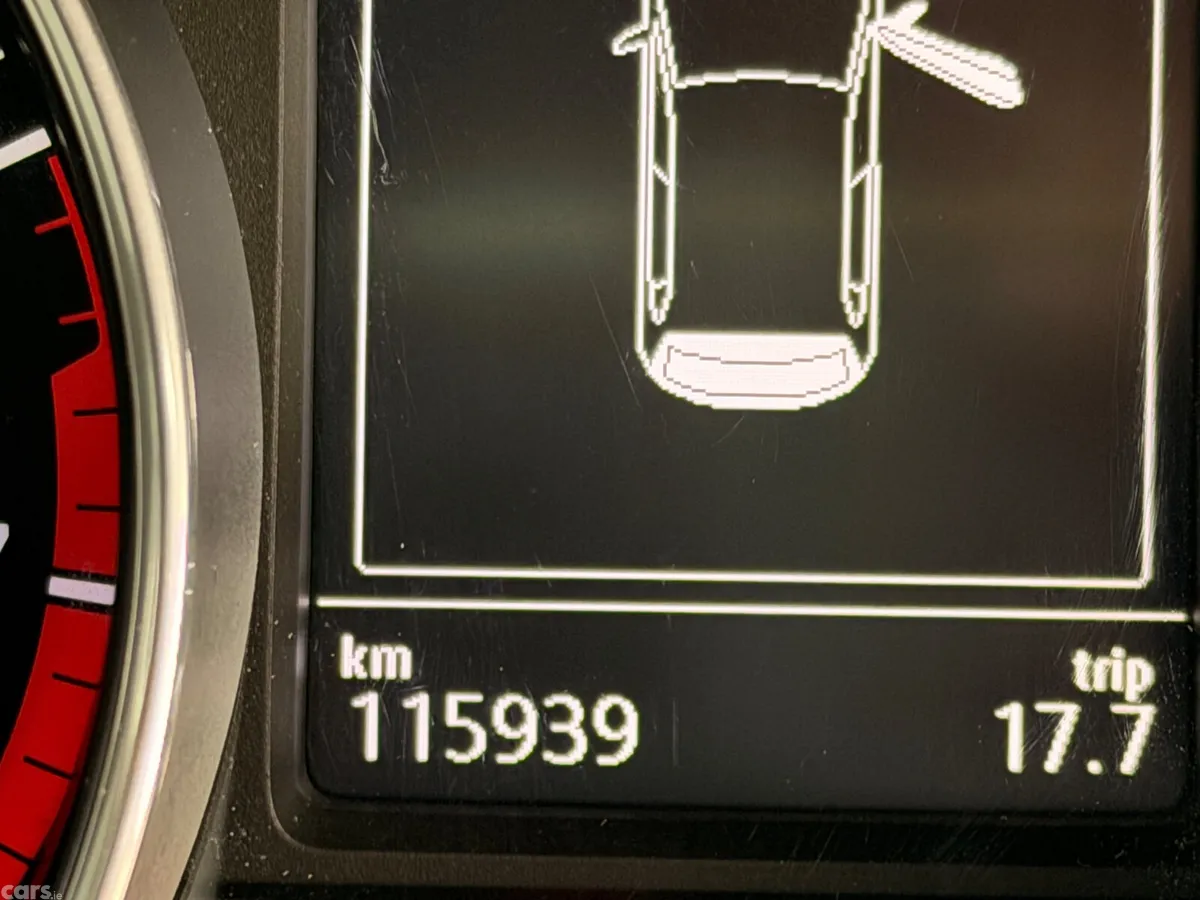 Volkswagen Polo Hatchback, Petrol, 2015, Gold