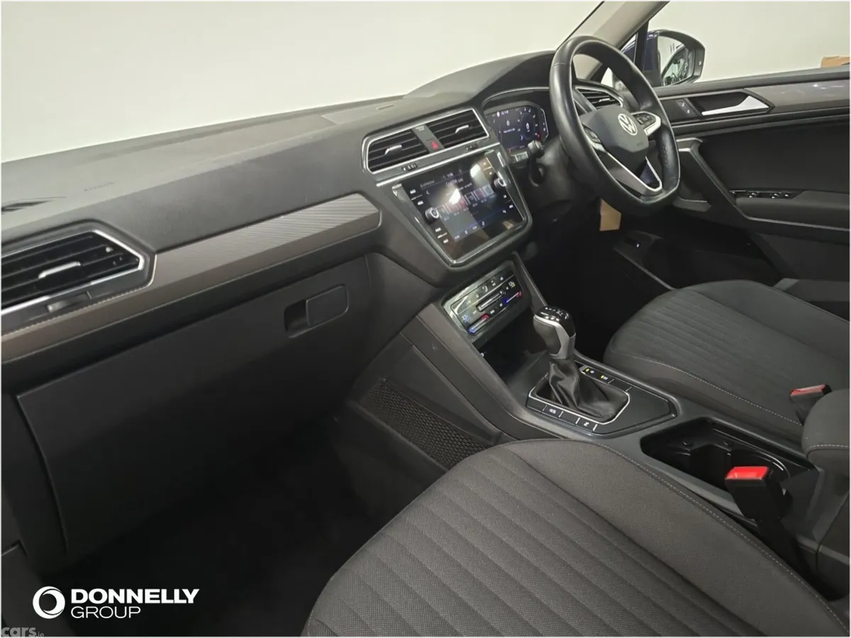 Volkswagen Tiguan Allspace Estate, Diesel, 2023, Blue