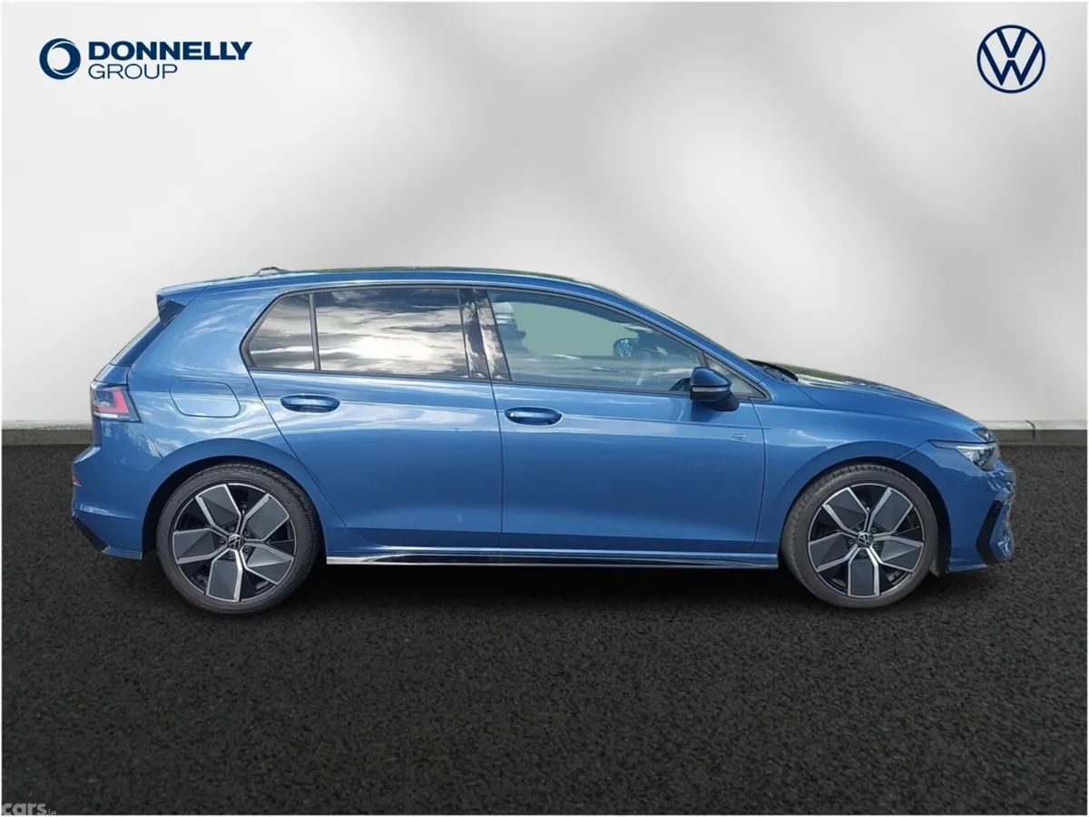 Volkswagen Golf Hatchback, Petrol, 2025, Blue