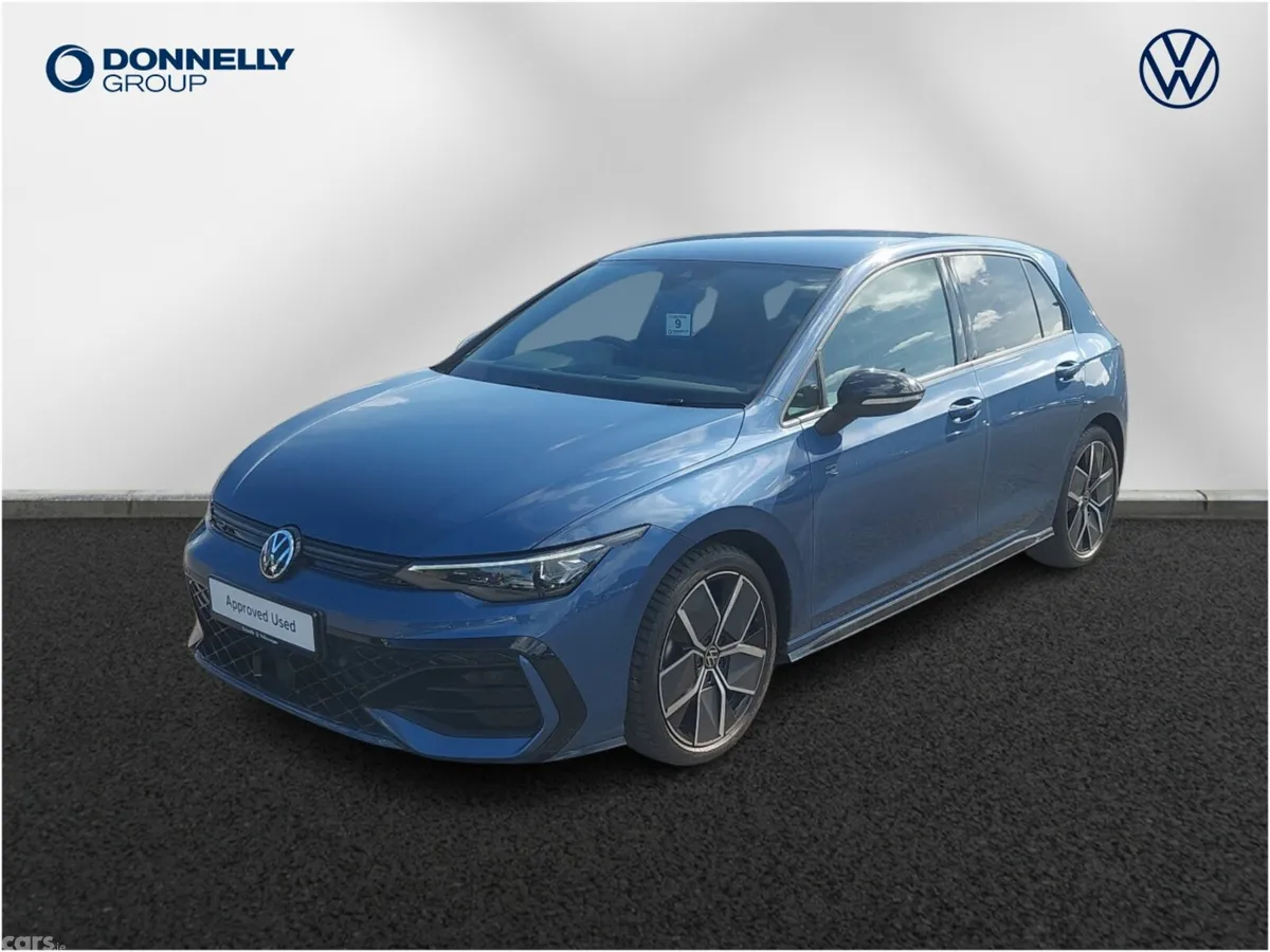Volkswagen Golf Hatchback, Petrol, 2025, Blue