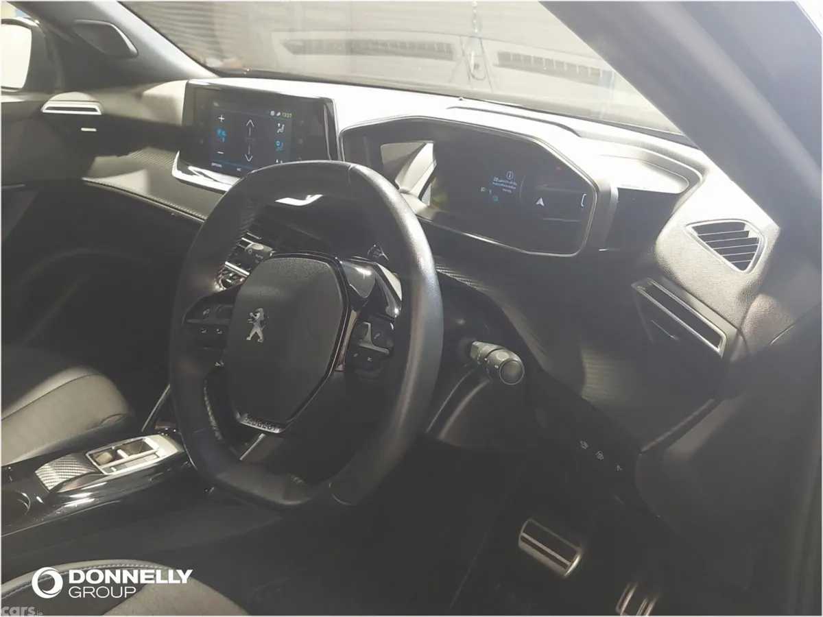 Peugeot 2008 Estate, Electric, 2022, Black