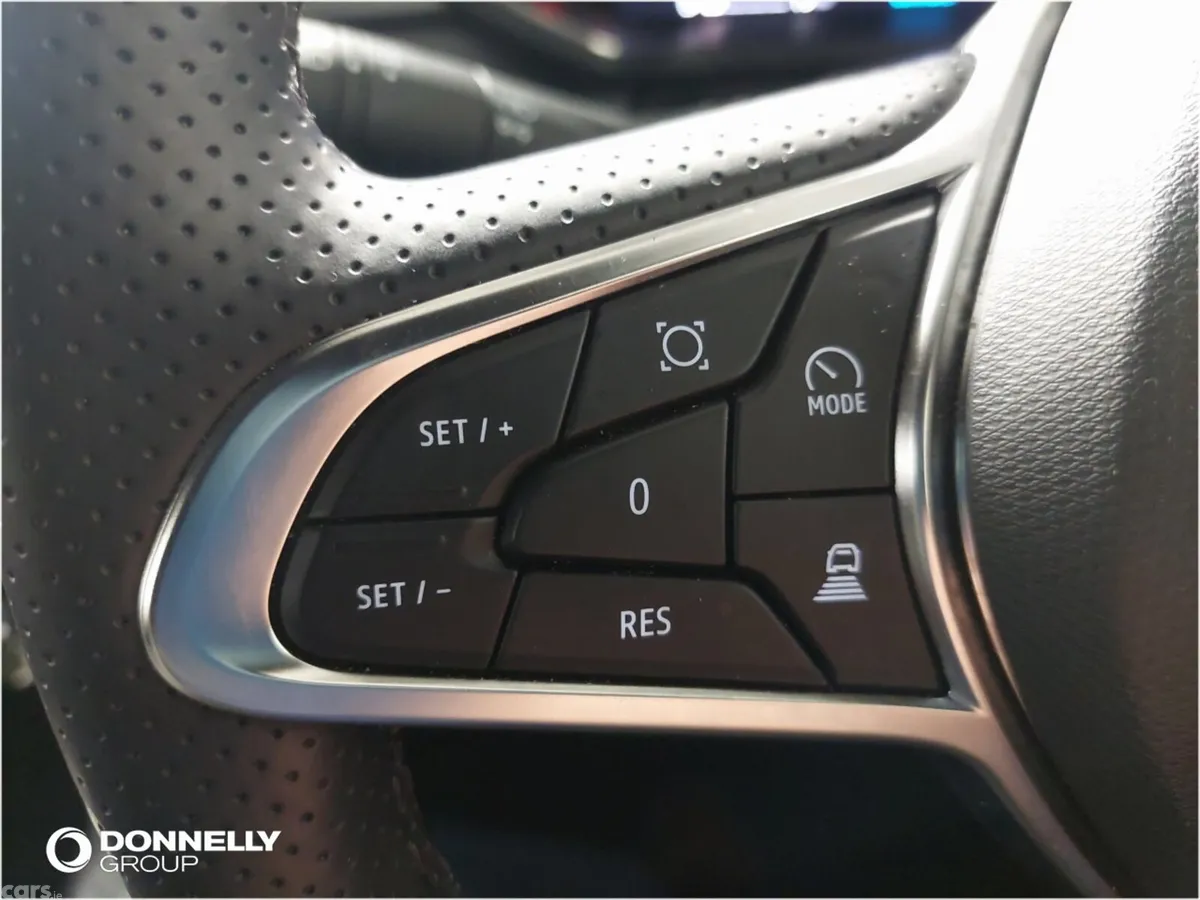 Renault Captur Hatchback, Petrol, 2026, Grey