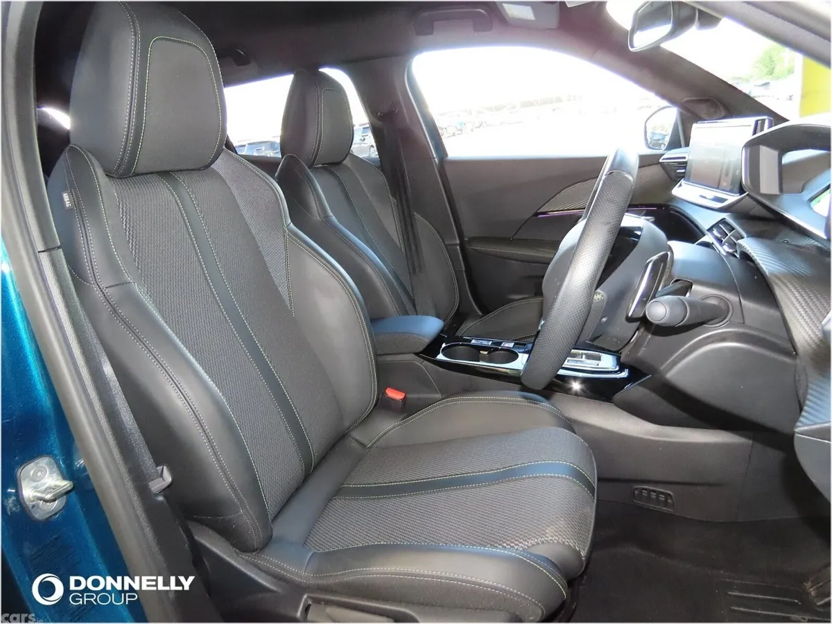 Peugeot 2008 Estate, Petrol, 2025, Blue