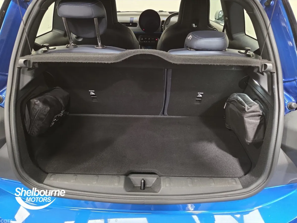 Mini Cooper Hatchback, Petrol, 2025, Blue
