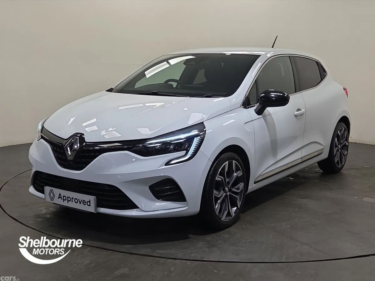 Renault Clio Hatchback, Petrol, 2021, White