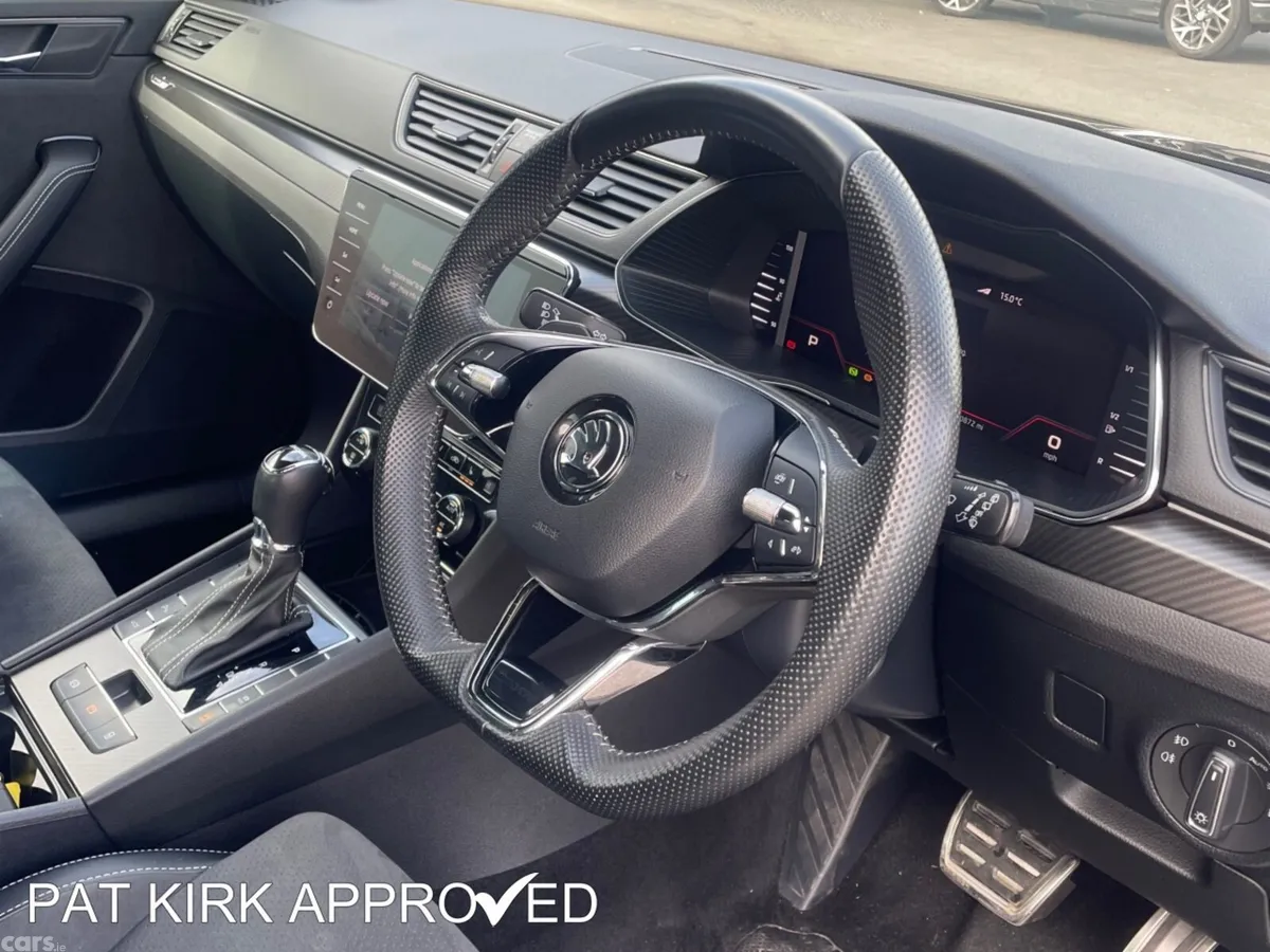 Skoda Superb Hatchback, Diesel, 2024, Black