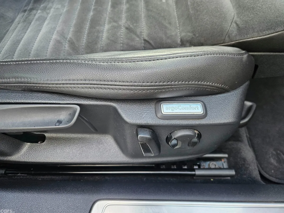 Volkswagen Passat Saloon, Diesel, 2015, Black