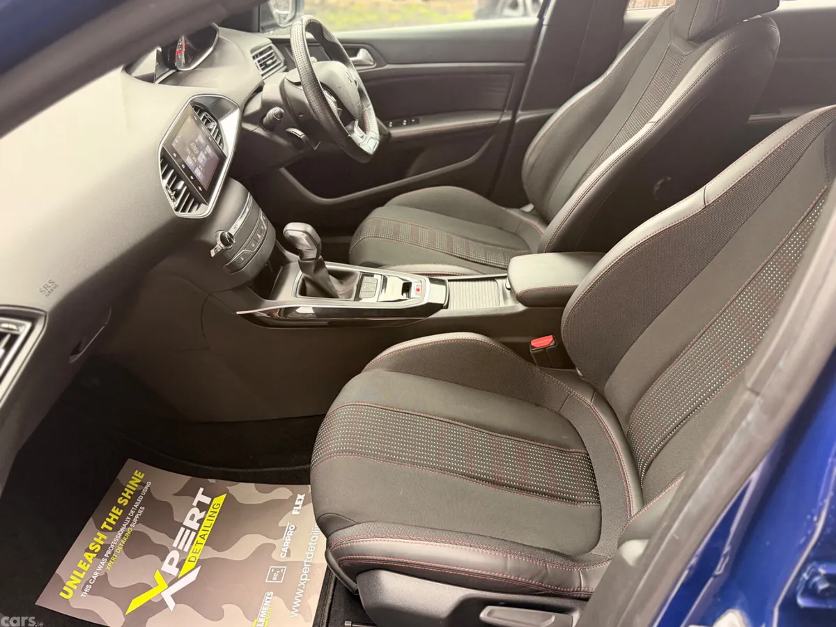 Peugeot 308 Hatchback, Petrol, 2016, Blue