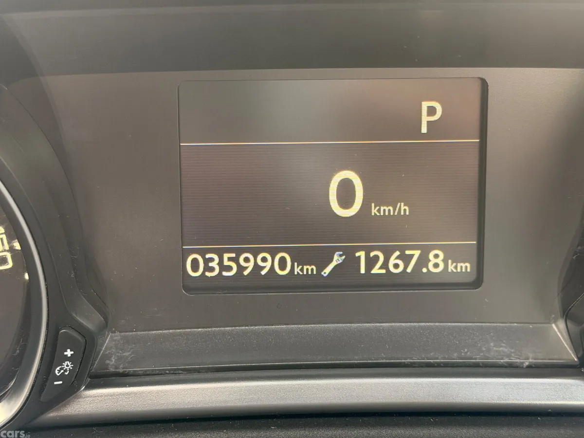 Peugeot 308 Hatchback, Petrol, 2016, Blue