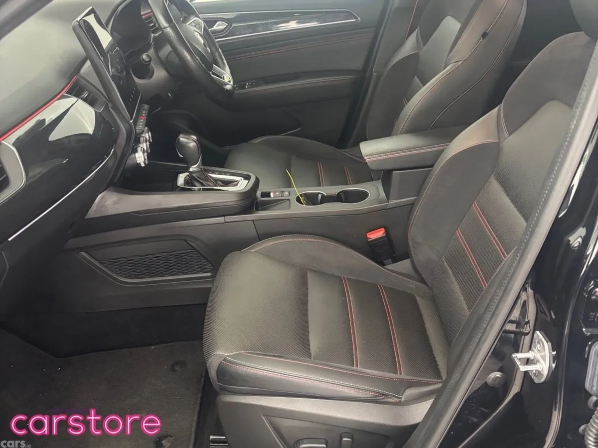 Renault Arkana Hatchback, Petrol, 2022, Black