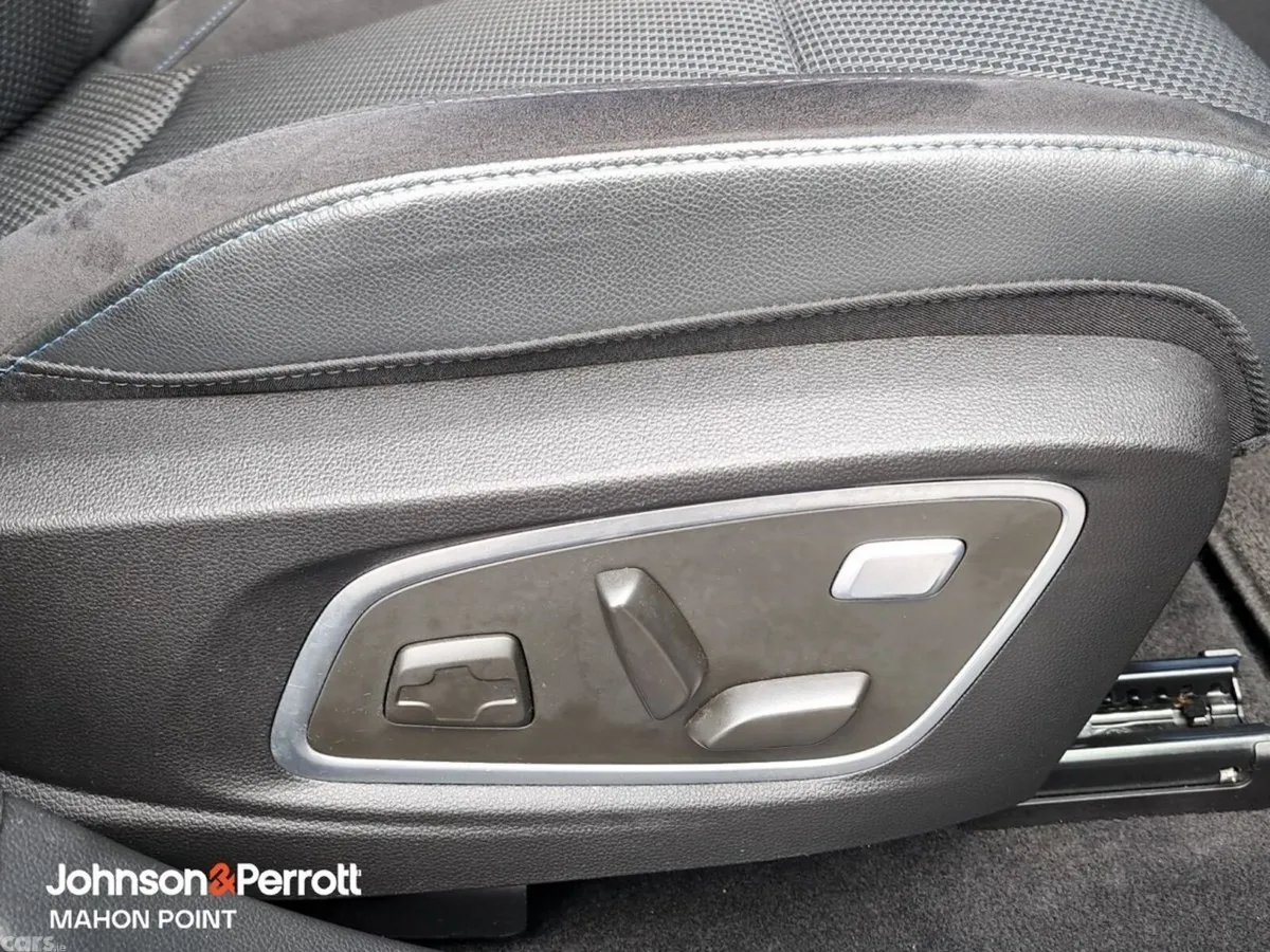 Renault Austral SUV, Petrol Hybrid, 2025, Blue