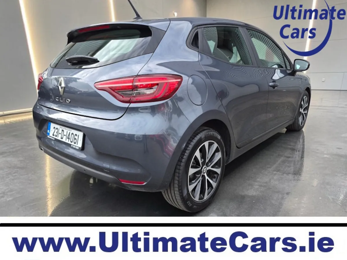 Renault Clio Hatchback, Petrol, 2023, Grey