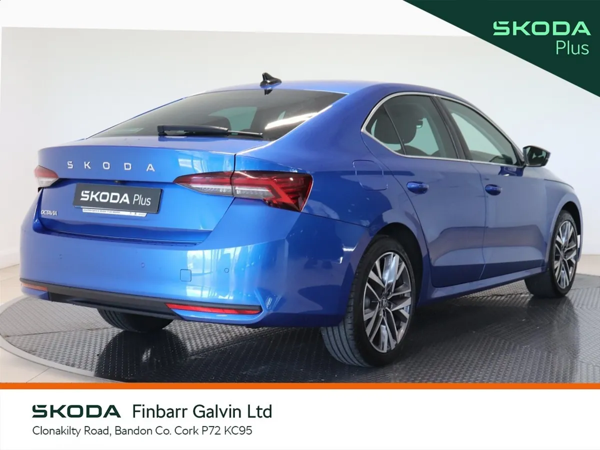 Skoda Octavia Saloon, Diesel, 2026, Blue