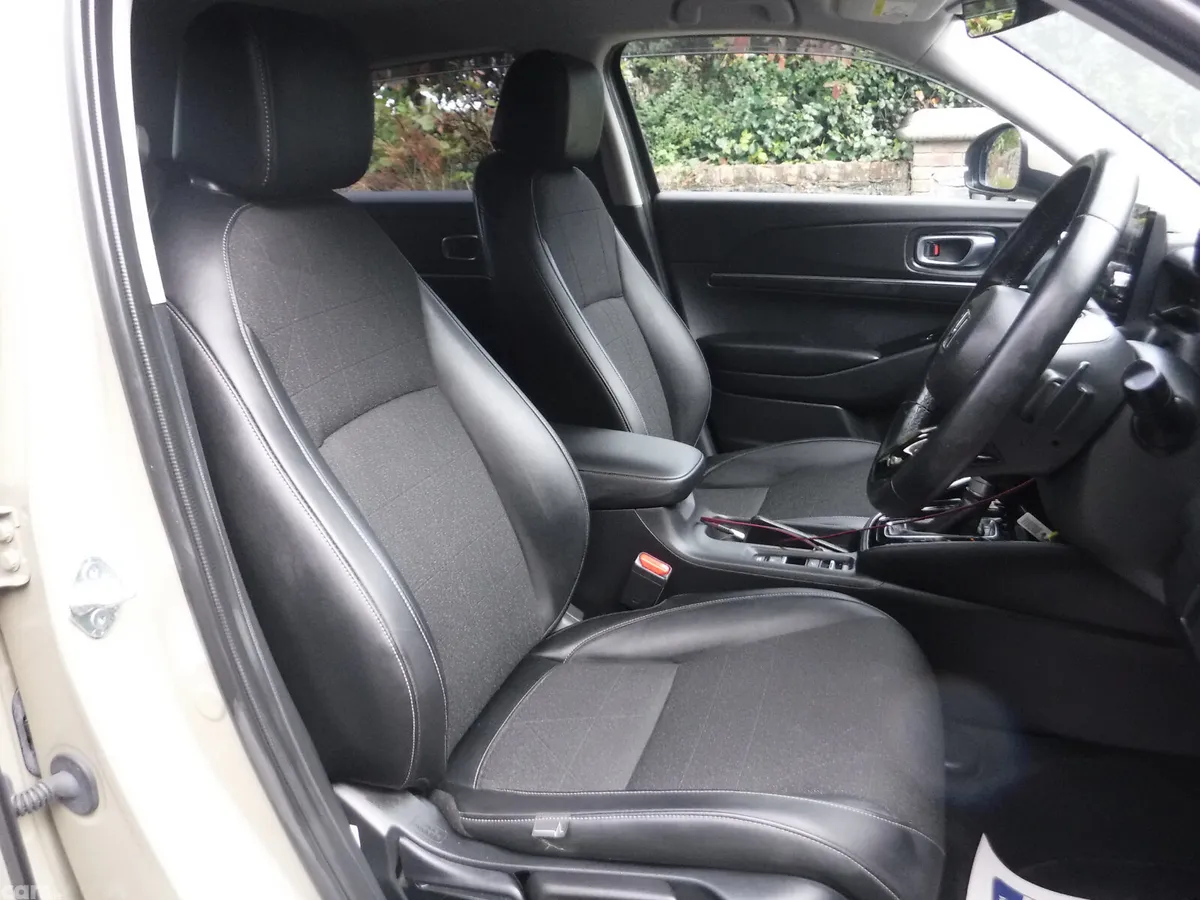 Honda Vezel SUV, Petrol Hybrid, 2021, Beige
